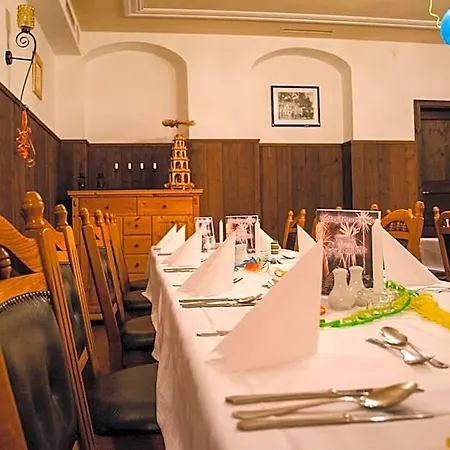 Zur Heinzebank Hotel