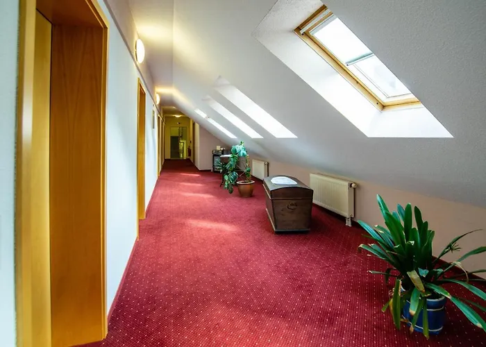 Zur Heinzebank فولكنشتاين